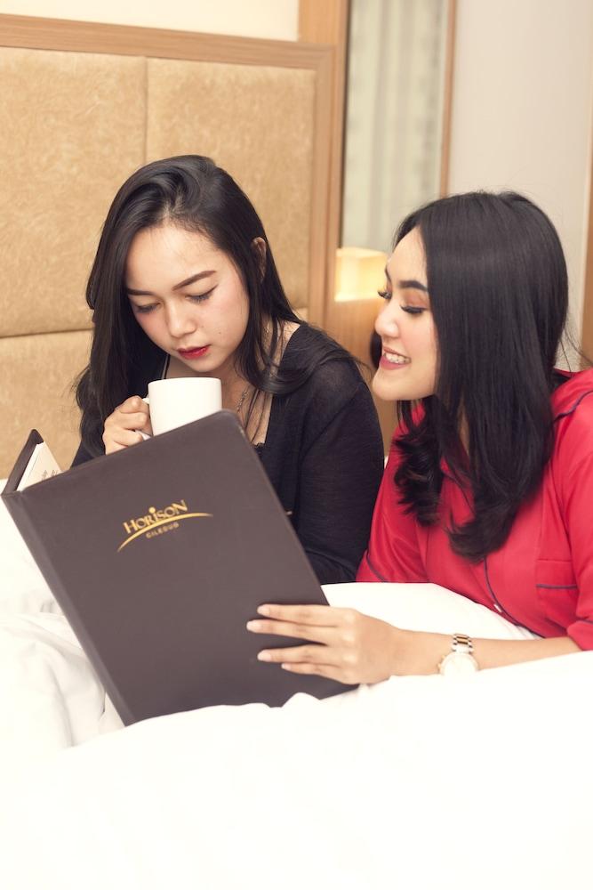 Horison Ciledug Jakarta Hotel Ngoại thất bức ảnh